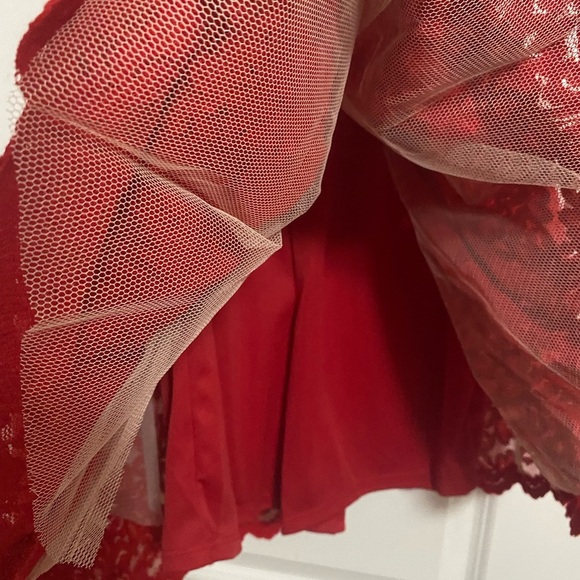 Ricci Skort Dress in Red Lace - Picture 6 of 6